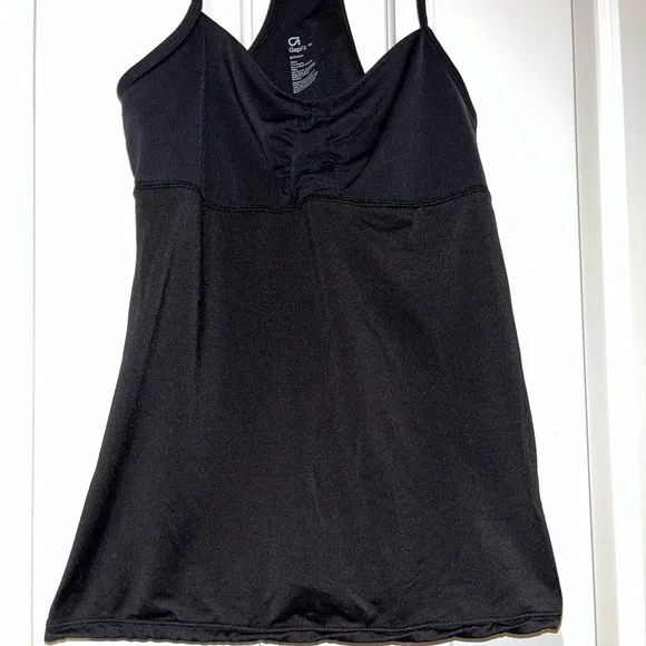 2/$15 GapFit women’s XS black athletic tank top - Picture 2 of 10